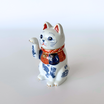 【招き猫】瀬戸焼 染錦 開運招福招き猫 （右手上げ・3.5号)
